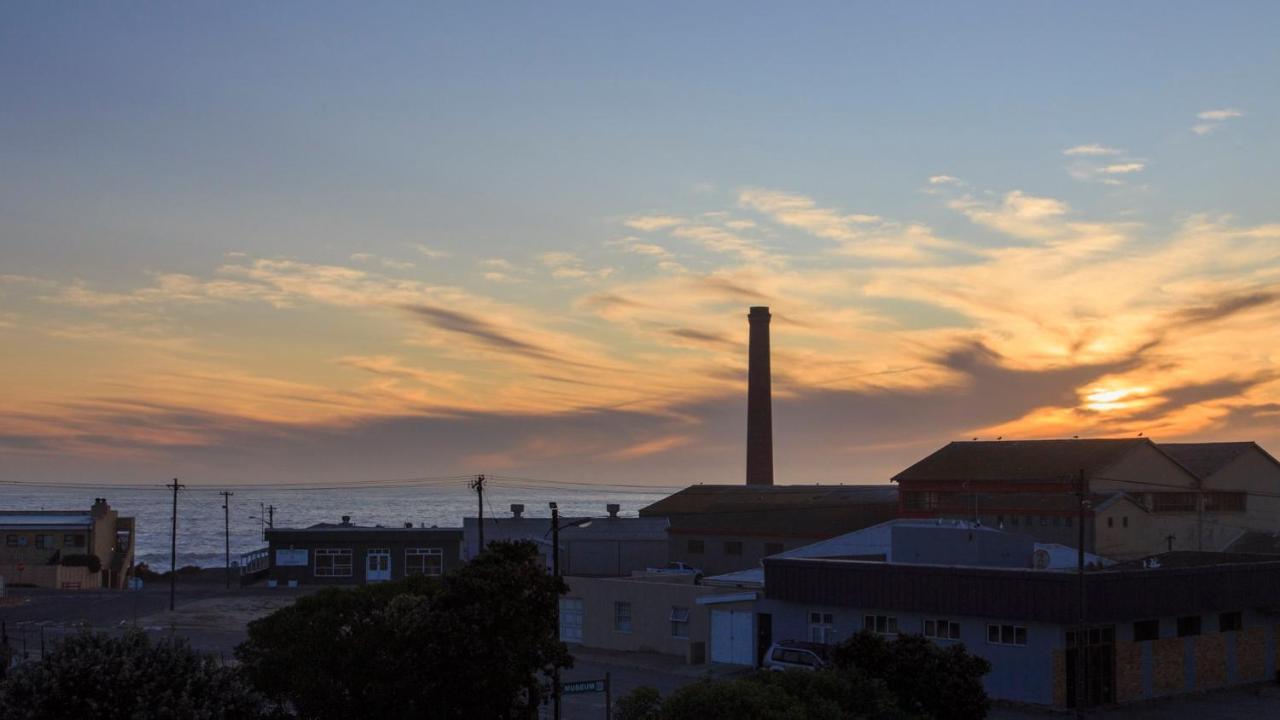 Bokkomblommetjie Lambertʼs Bay エクステリア 写真